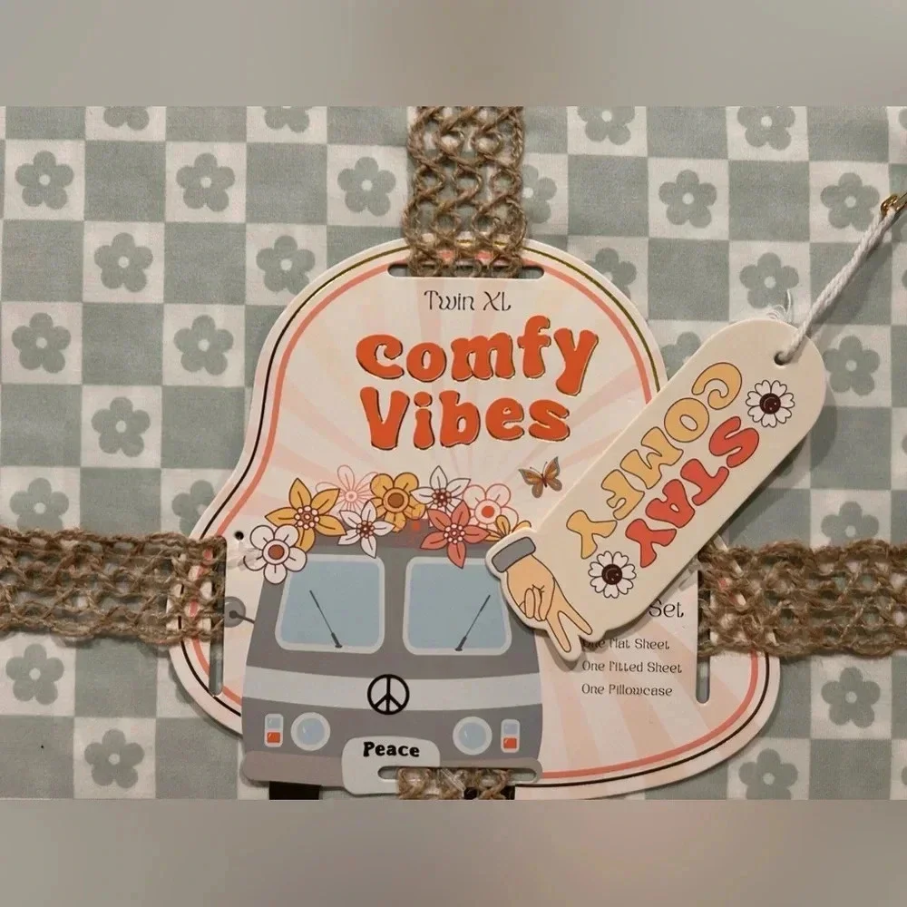 NEW COMFY VIBES DAISY CHECKERBOARD  TWIN XL 3 PIECE SHEET SET. NWTS. - Picture 3 of 5